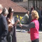 Narcisom protiv raka dojke: Udruženje “Život” organizovalo akciju u centru Zenice