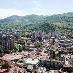 Vrijeme sunčano, u drugoj polovini dana u Bosni pljuskovi i grmljavina