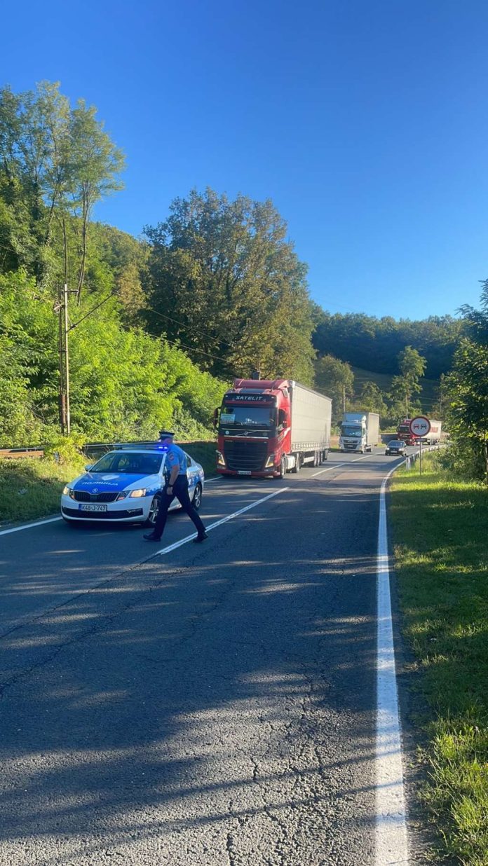 l_3e9d149454f1246557938c5dd269ee5b