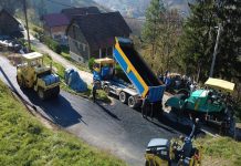 Započela sanacija i asfaltiranje ceste u zaseoku Karačevine MZ Lašva