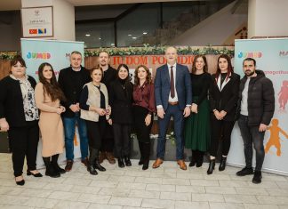 JUMBO je renovirao igrališta u Zenici i Doboju: Više od 245 djece dobilo nova igrališta