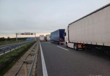 Prevoznici i danas blokiraju granice, čekaju vijest iz Brisela
