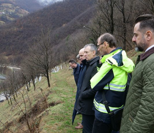 Delegacija ZDK-a obišla klizišta u Orahovici i Vranduku