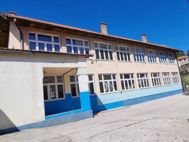 skole