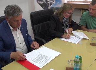 U Gradskoj upravi Zenica potpisani ugovori o dodjeli grant sredstava zeničkim pčelarima