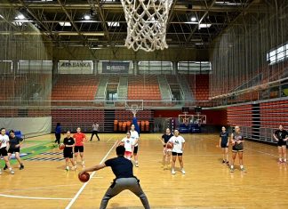 NBA igrači trenirali sa igračicama KK Jumper Taurus