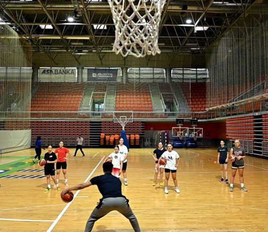 NBA igrači trenirali sa igračicama KK Jumper Taurus