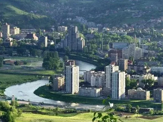 Danas komemoracija i zajednička dženaza za petero zeničkih planinara, Dan žalosti u Zenici