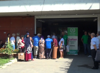 Zeleni polumjesec podijelio tonu i po kurbanskog mesa socijalno ugroženim građanima Zenice